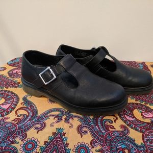 Dr. Martens Polley Virginia Mary Janes, Size 9